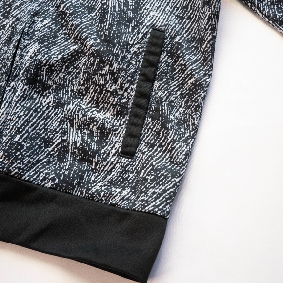 Adidas Big Boy's 7 Black White Tricot Tracksuit Jacket - Picture 5 of 10